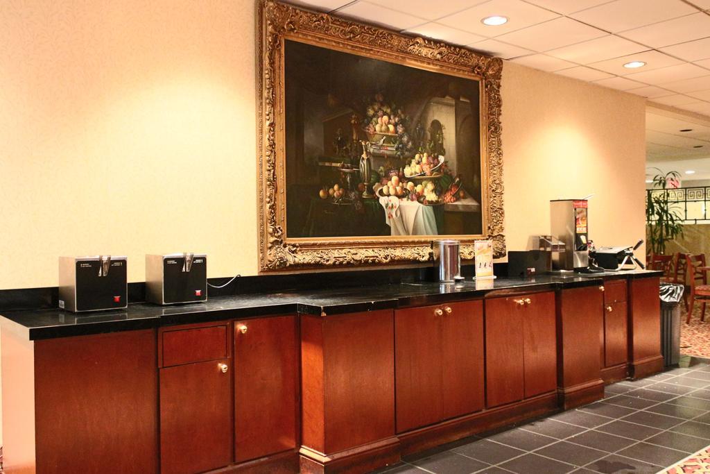 Hotel Ramada Plaza By Wyndham Downtown Capitol Park