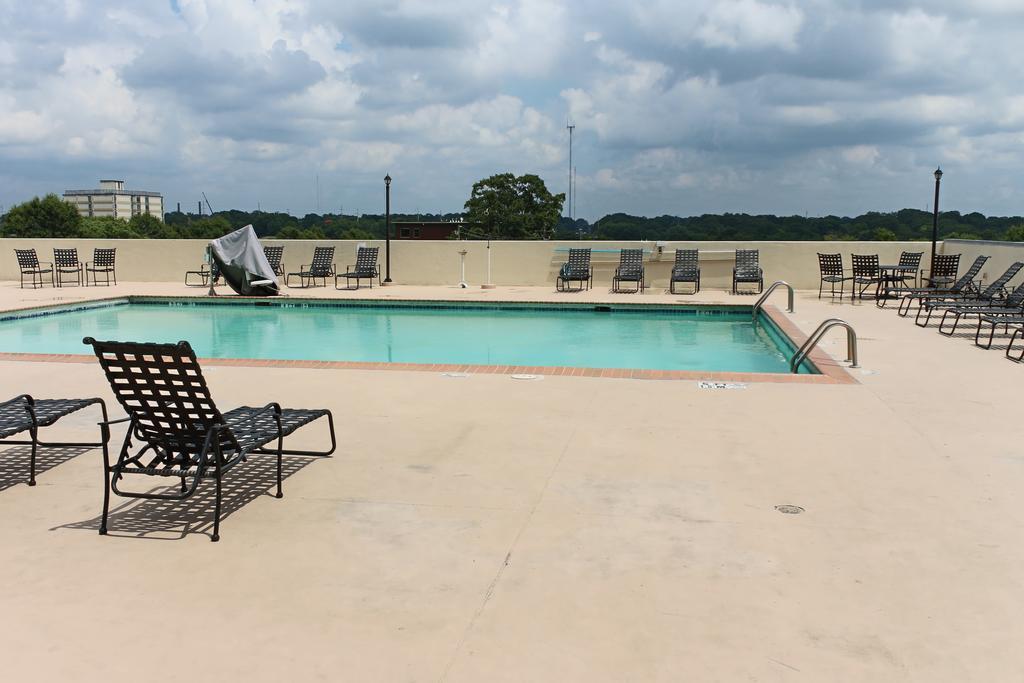 Ramada Plaza By Wyndham Downtown Capitol Park Hotel