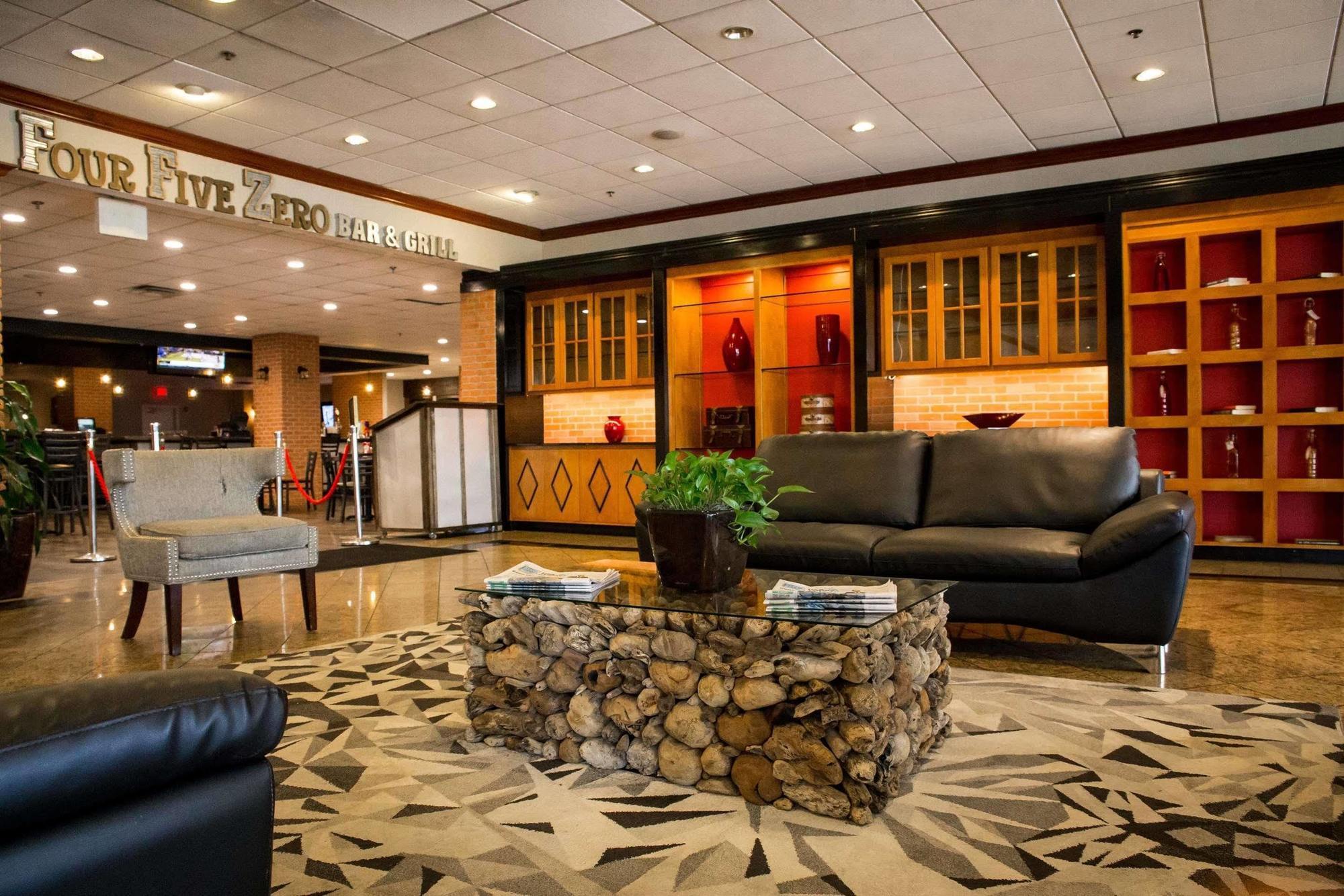 Ramada Plaza By Wyndham Downtown Capitol Park 3*