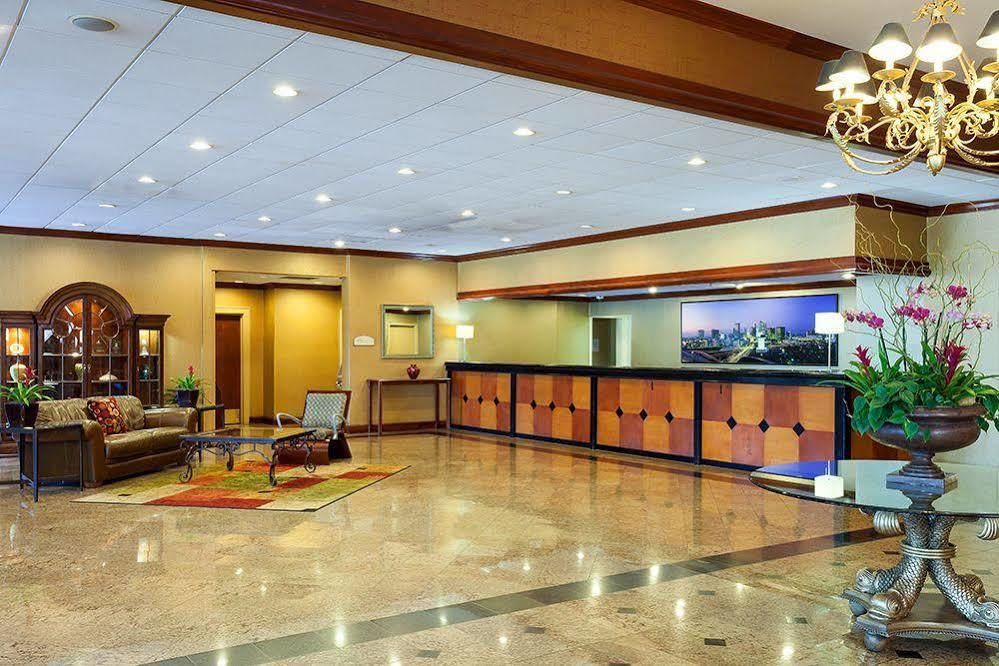 Ramada Plaza By Wyndham Downtown Capitol Park Hotel 3*