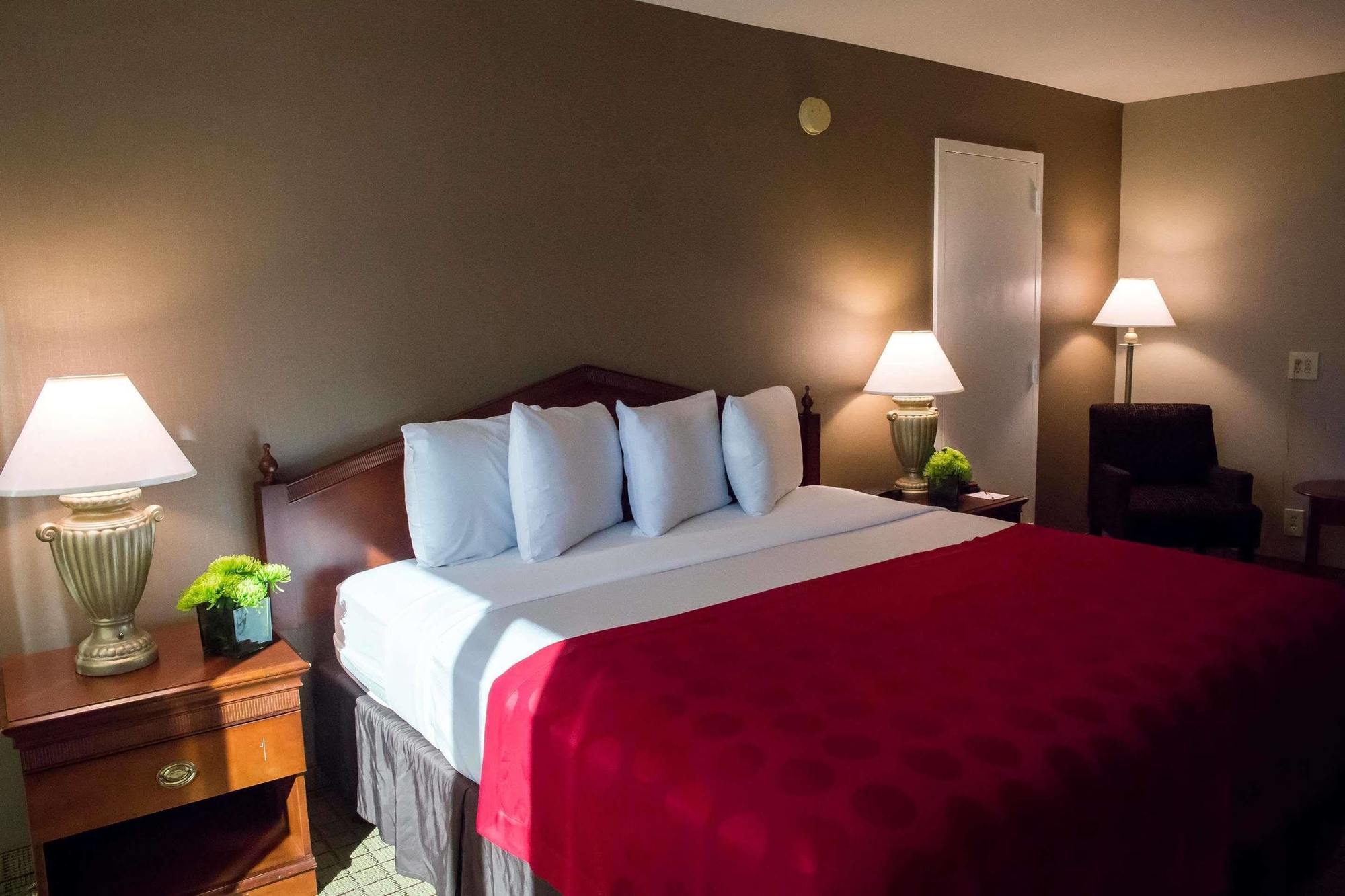 Ramada Plaza By Wyndham Downtown Capitol Park