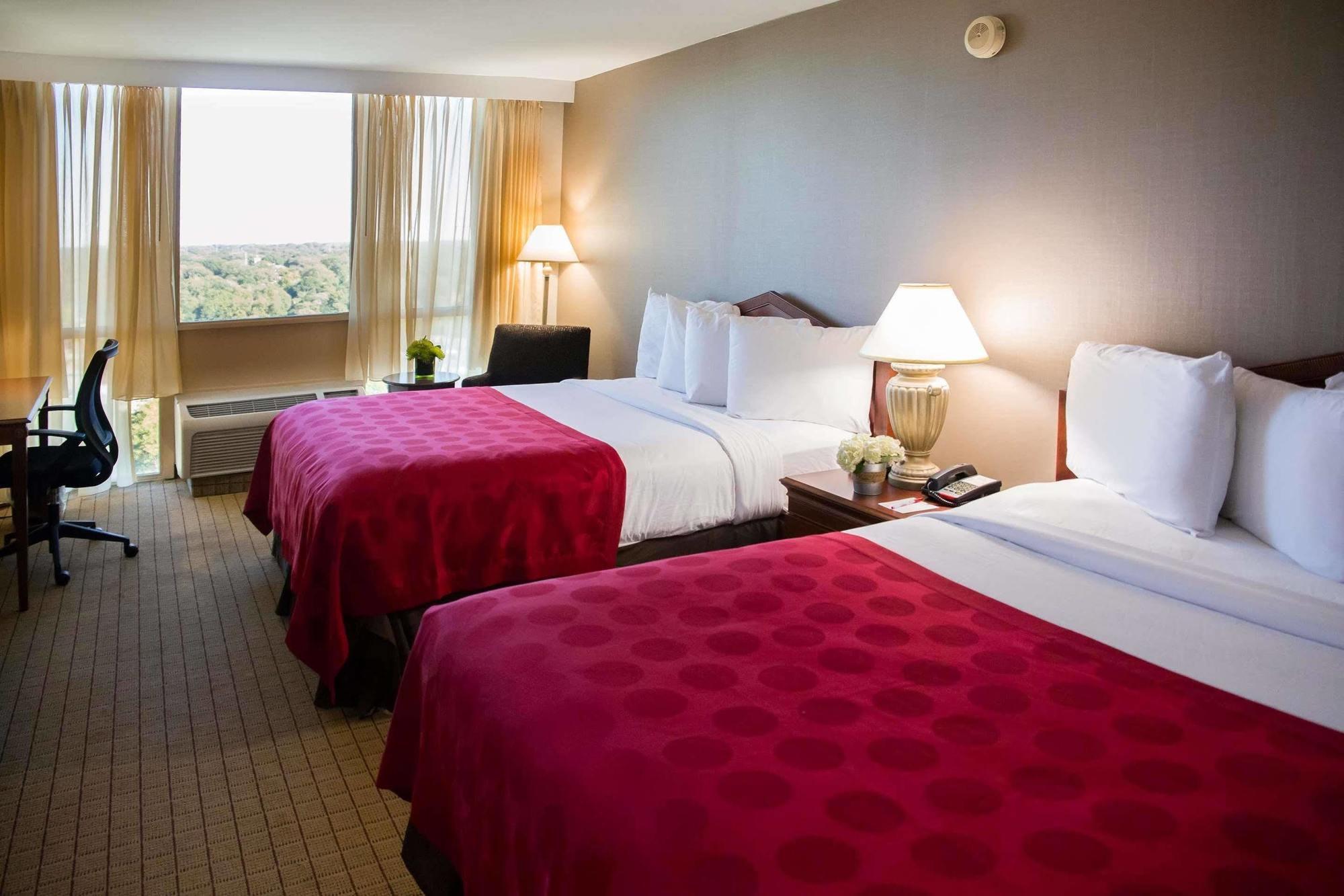 Ramada Plaza By Wyndham Downtown Capitol Park