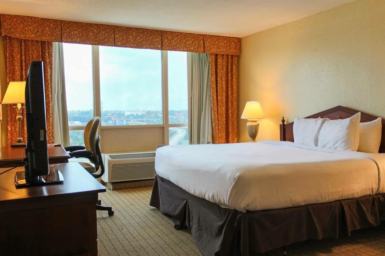 Ramada Plaza By Wyndham Downtown Capitol Park Atlanta